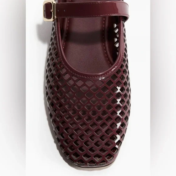 New H&M perforated Mary Jane Flats Burgundy US 9 EUR 40 - Picture 3 of 10